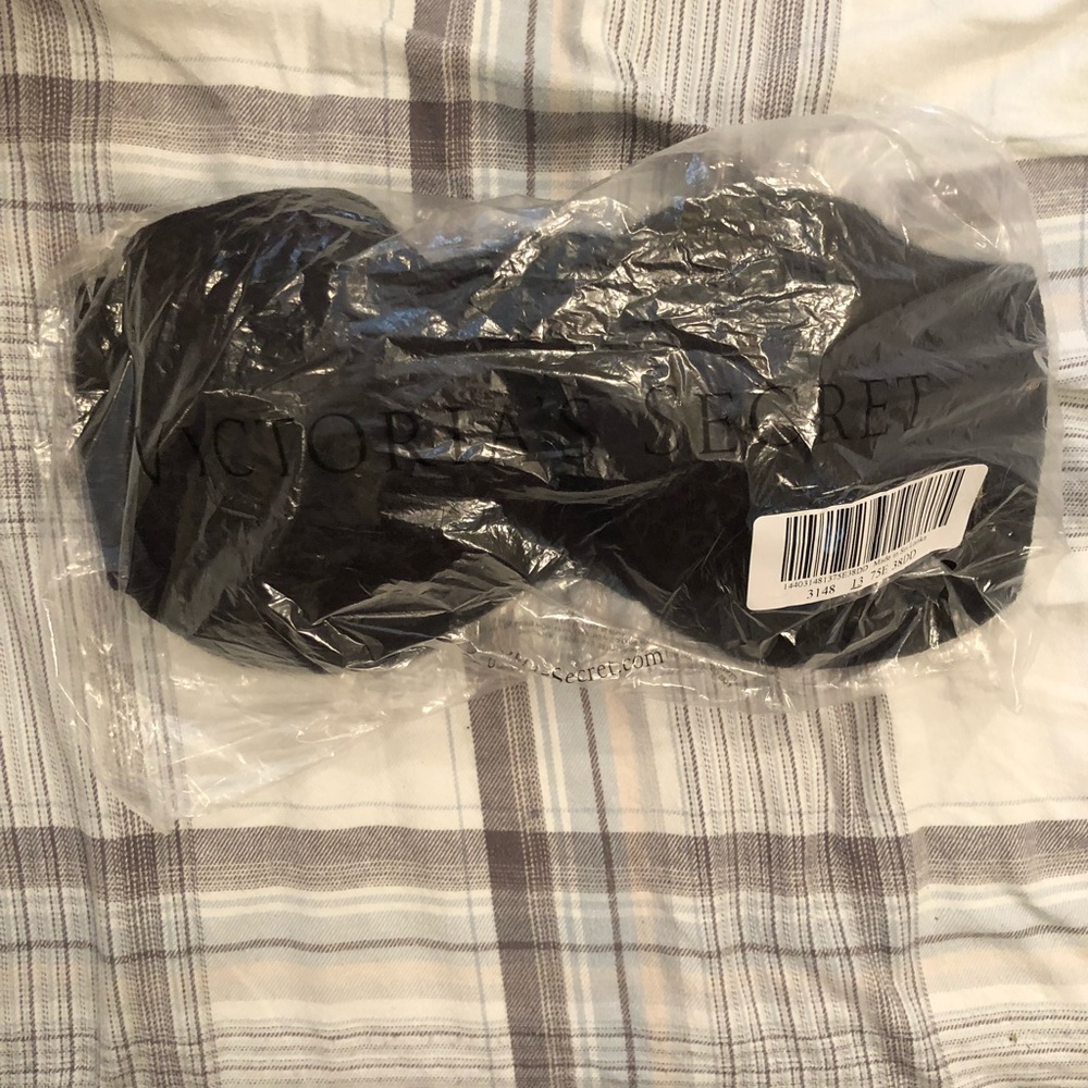 VS ballad strapless bra